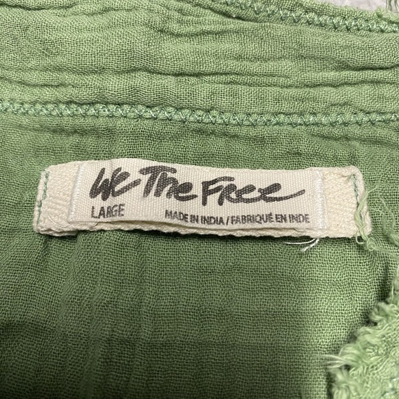 We The Free Summer Daydream Button Down Larger Green Long Oversized Raw Hem Boho - Picture 2 of 8